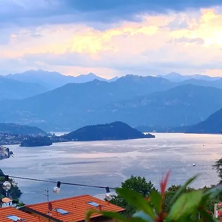 Holiday home Vista Dolce Isola _ Lakeview Pool, Terrace & Garden *